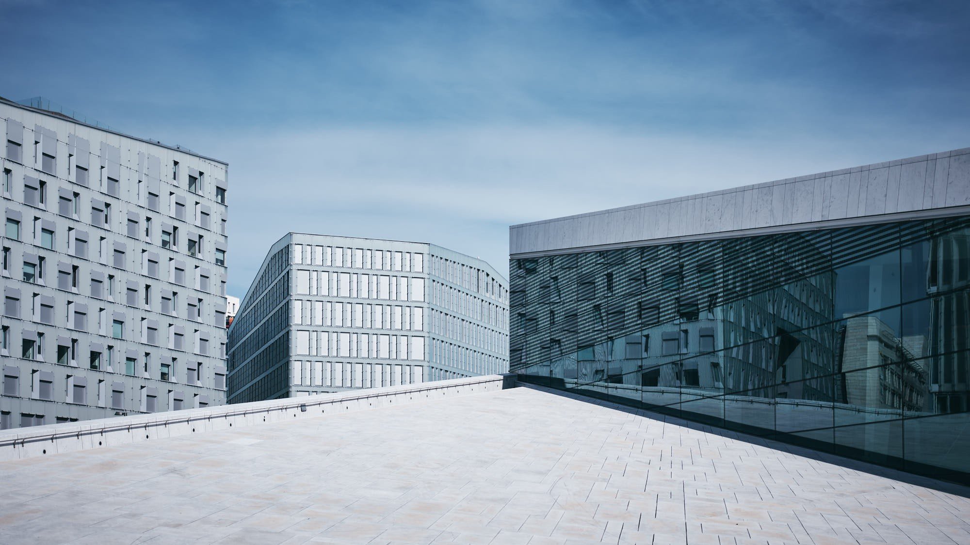 DSCF0841-16x9-Crop-Low